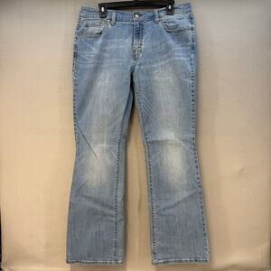 Levi's 515 Jeans Women's 12M 31x32 Light Blue Boot Cut Western Normcore